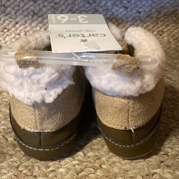 “Host Pick” Carter’s Brown & Beige Crib Duck Boots with Faux Sherpa Lining - Picture 5 of 8